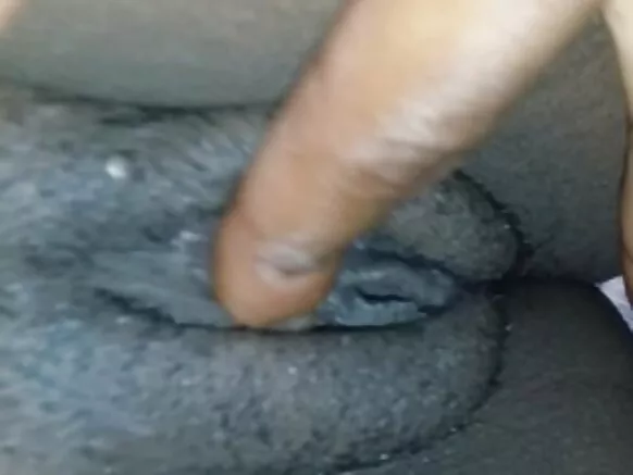 Naag madow oo reer koonfureed ah ayaa liqday shahwada, naag Afrikaan ah ayaa taabatay Josie lafteeda.