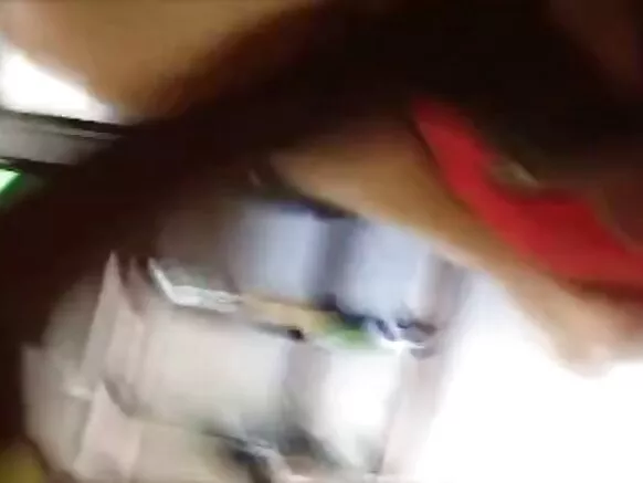 Tranny madow ee Afrikaan ah ayaa iska tuuray gabadh 003.