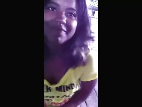 Cumshot ee wejiga saaxiibka, lulataaye madow 2020.